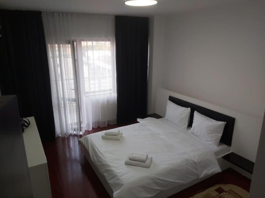 Apartament Complex Bucarest Esterno foto